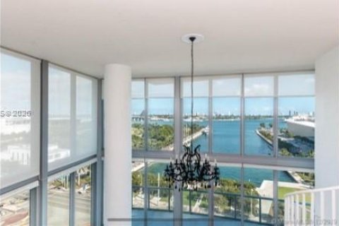 Apartment in Miami, Florida 2 bedrooms, 142.23 sq.m. № 2005373 - photo 4