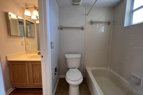 Condo in Orlando, Florida, 3 bedrooms  № 2258972 - photo 9