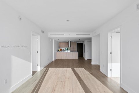 Condominio en venta en Bay Harbor Islands, Florida, 2 dormitorios, 114.18 m2 № 1964211 - foto 13