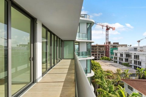 Condominio en venta en Bay Harbor Islands, Florida, 2 dormitorios, 114.18 m2 № 1964211 - foto 29