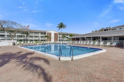 Copropriété à vendre à Fort Lauderdale, Floride: 2 chambres, 81.29 m2 № 2170046 - photo 21
