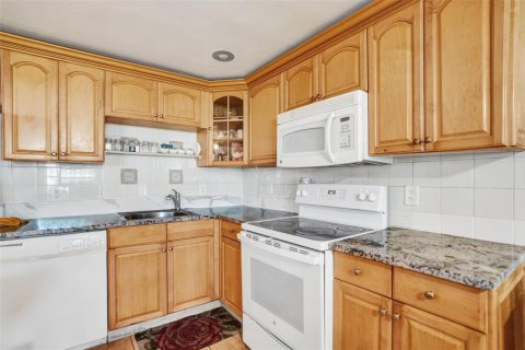 Copropriété à vendre à Fort Lauderdale, Floride: 2 chambres, 81.29 m2 № 2170046 - photo 10