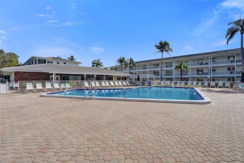 Copropriété à vendre à Fort Lauderdale, Floride: 2 chambres, 81.29 m2 № 2170046 - photo 19