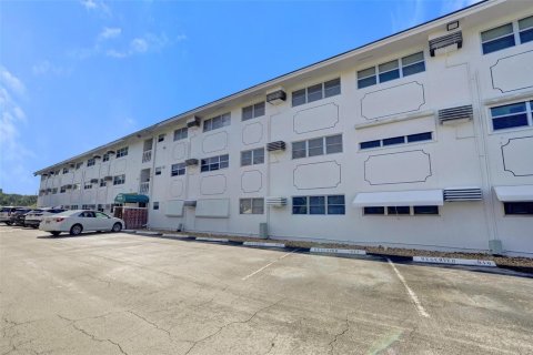 Copropriété à vendre à Fort Lauderdale, Floride: 2 chambres, 81.29 m2 № 2170046 - photo 18