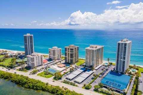 Copropriété à louer à Riviera Beach, Floride: 2 chambres, 130.06 m2 № 1103209 - photo 1