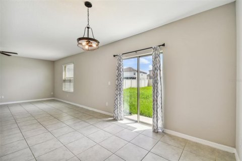 House in Wesley Chapel, Florida 4 bedrooms, 173.73 sq.m. № 2391578 - photo 10