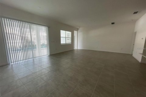 House in Kissimmee, Florida 12 bedrooms, 442.4 sq.m. № 1881432 - photo 9