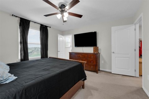 Townhouse in Davenport, Florida 3 bedrooms, 163.69 sq.m. № 1564995 - photo 18