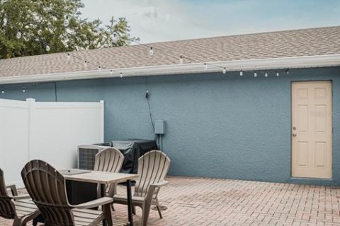 Townhouse in Orlando, Florida 2 bedrooms, 122.63 sq.m. № 2221250 - photo 25