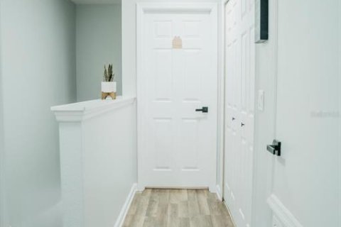 Townhouse in Orlando, Florida 2 bedrooms, 122.63 sq.m. № 2221250 - photo 16
