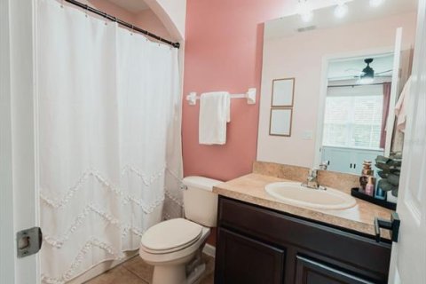 Townhouse in Orlando, Florida 2 bedrooms, 122.63 sq.m. № 2221250 - photo 23