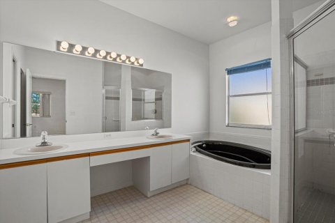 Casa en venta en Sarasota, Florida, 4 dormitorios, 279.45 m2 № 1795862 - foto 19