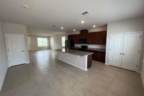 Touwnhouse à vendre à Winter Garden, Floride: 3 chambres, 159.23 m2 № 2100914 - photo 12