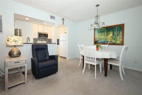 Copropriété à vendre à Deltona, Floride: 2 chambres, 83.33 m2 № 1846519 - photo 4