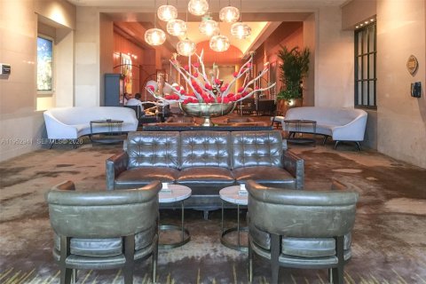 Hotel en venta en Miami, Florida, 1 dormitorio, 91.32 m2 № 2008712 - foto 30