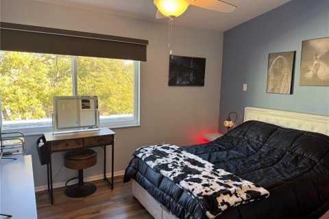 Condo in Lutz, Florida, 1 bedroom  № 2207593 - photo 18
