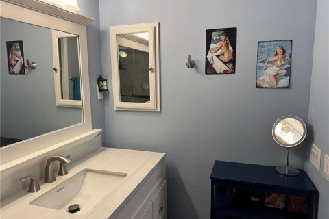 Condo in Lutz, Florida, 1 bedroom  № 2207593 - photo 16