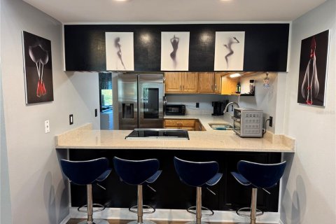 Condo in Lutz, Florida, 1 bedroom  № 2207593 - photo 11
