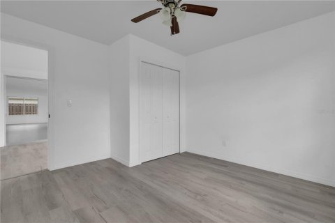 House in Punta Gorda, Florida 4 bedrooms, 134.71 sq.m. № 2403652 - photo 28
