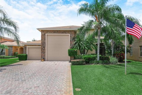 House in Lake Wales, Florida 3 bedrooms, 220.27 sq.m. № 1795757 - photo 1