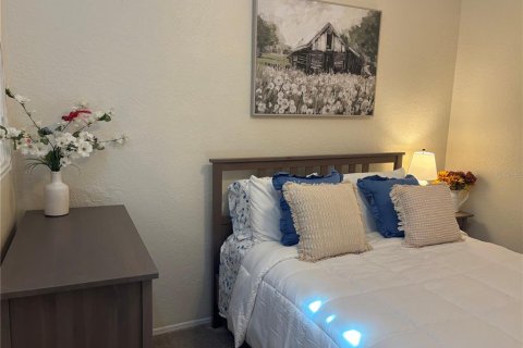 Купить таунхаус в Пинеллас-Парк, Флорида 5 комнат, 110.55м2, № 2147431 - фото 18
