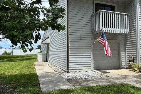 Townhouse in Pinellas Park, Florida 2 bedrooms, 110.55 sq.m. № 2147431