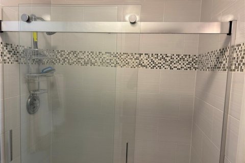 Купить таунхаус в Пинеллас-Парк, Флорида 5 комнат, 110.55м2, № 2147431 - фото 20