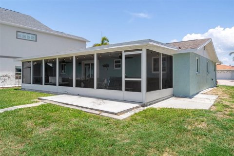 House in Hudson, Florida 2 bedrooms, 90.21 sq.m. № 1761298 - photo 27