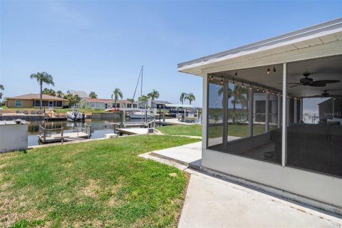 House in Hudson, Florida 2 bedrooms, 90.21 sq.m. № 1761298 - photo 25