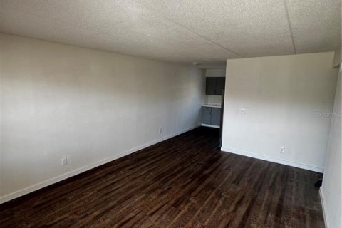 Condominio en alquiler en Mount Dora, Florida, 2 dormitorios, 65.22 m2 № 1844283 - foto 9