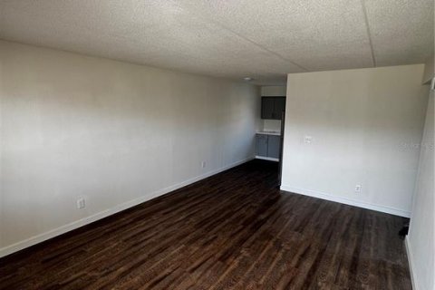 Condominio en alquiler en Mount Dora, Florida, 2 dormitorios, 65.22 m2 № 1844283 - foto 2