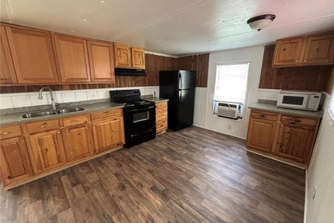 Apartment in Silver Springs Shores, Florida 2 bedrooms, 62.43 sq.m. № 2378001 - photo 18