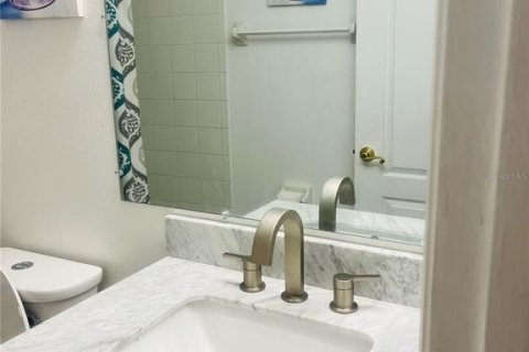 Casa en venta en Orlando, Florida, 4 dormitorios, 219.9 m2 № 2218823 - foto 27