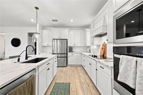 Casa en venta en Lakewood Ranch, Florida, 5 dormitorios, 398.46 m2 № 2394126 - foto 13