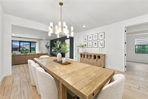 Casa en venta en Lakewood Ranch, Florida, 5 dormitorios, 398.46 m2 № 2394126 - foto 15