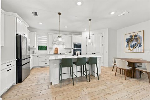 Casa en venta en Lakewood Ranch, Florida, 5 dormitorios, 398.46 m2 № 2394126 - foto 10