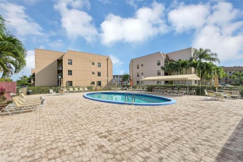 Condominio en venta en Sunrise, Florida, 2 dormitorios, 78.97 m2 № 2193277 - foto 29