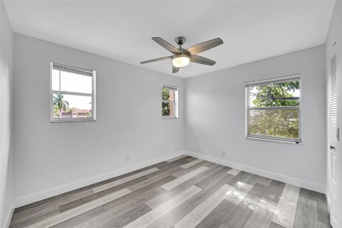 Condominio en venta en Sunrise, Florida, 2 dormitorios, 78.97 m2 № 2193277 - foto 10