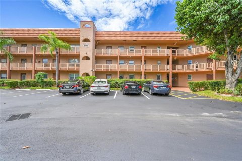 Condominio en venta en Sunrise, Florida, 2 dormitorios, 78.97 m2 № 2193277 - foto 20