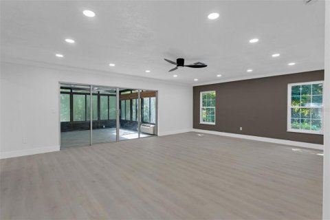 Villa ou maison à vendre à Winter Springs, Floride: 4 chambres, 181.62 m2 № 1904790 - photo 6