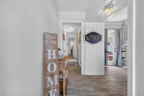Купить виллу или дом в Дейтона-Бич, Флорида 10 комнат, 158.77м2, № 2221068 - фото 4