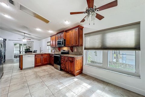 House in Orlando, Florida 3 bedrooms, 149.29 sq.m. № 1876547 - photo 22