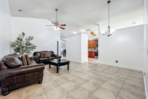 House in Orlando, Florida 3 bedrooms, 149.29 sq.m. № 1876547 - photo 7