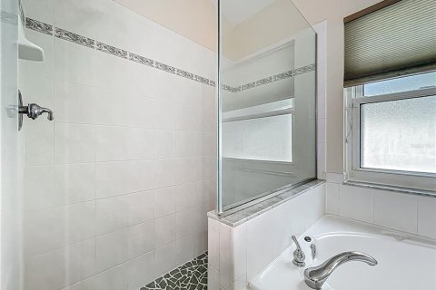 House in Orlando, Florida 3 bedrooms, 149.29 sq.m. № 1876547 - photo 30