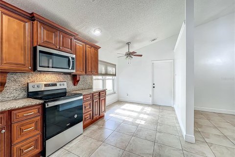House in Orlando, Florida 3 bedrooms, 149.29 sq.m. № 1876547 - photo 18