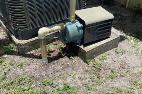 Купить виллу или дом в Форт-Лодердейл, Флорида 4 спальни, 154.22м2, № 1935826 - фото 14