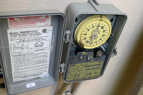 Купить виллу или дом в Форт-Лодердейл, Флорида 4 спальни, 154.22м2, № 1935826 - фото 12