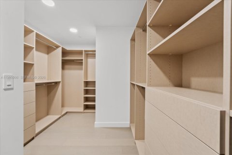 Condominio en alquiler en Miami Beach, Florida, 3 dormitorios, 236.53 m2 № 2079315 - foto 17