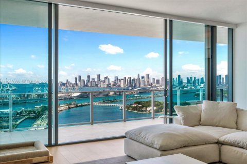 Condominio en alquiler en Miami Beach, Florida, 3 dormitorios, 236.53 m2 № 2079315 - foto 6