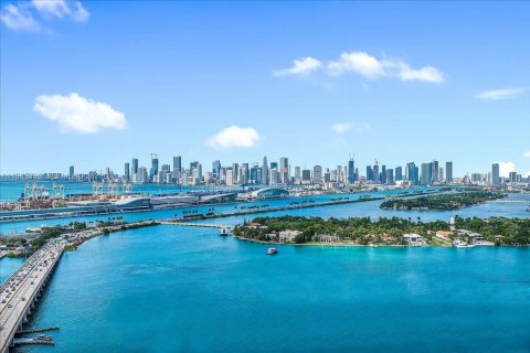 Condominio en alquiler en Miami Beach, Florida, 3 dormitorios, 236.53 m2 № 2079315 - foto 30